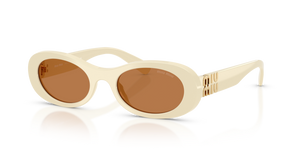 21D90Q - Milk with Brown Lenses