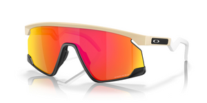 928004 - Matte Desert Tan with Prizm Ruby Lenses