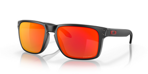 941704 - Matte Black with Prizm Ruby Lenses