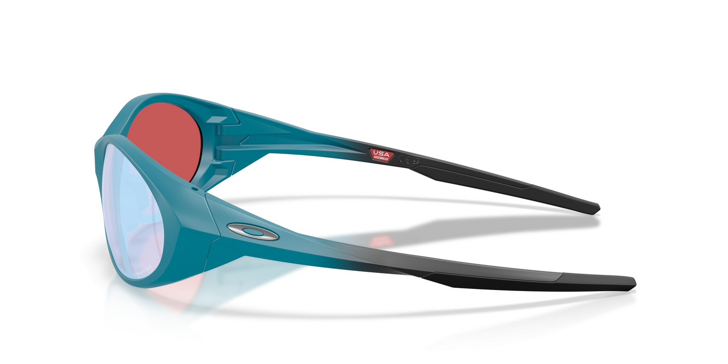 Oakley OO9438 Eyejacket Redux Sunglasses