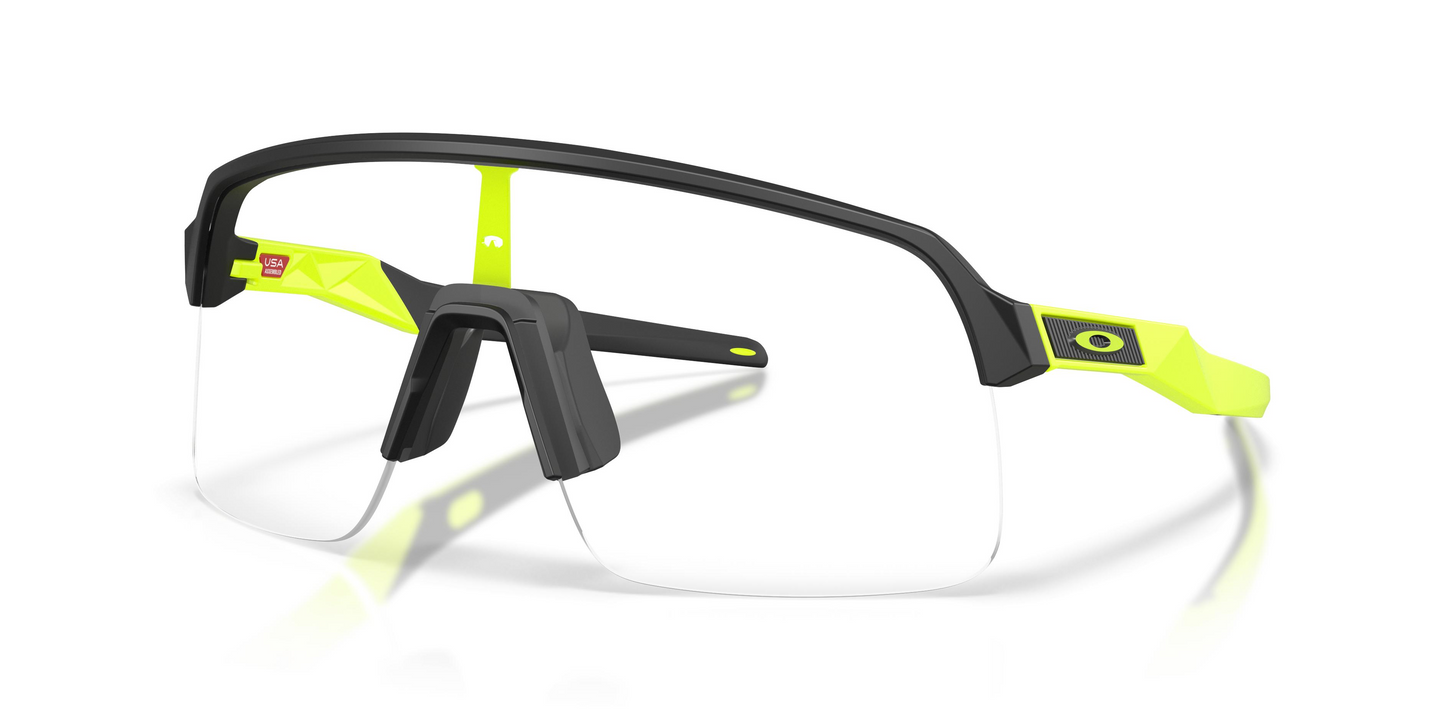 Oakley OO9463A Sutro Lite (A) Sunglasses