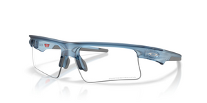 953407 - Matte Trans Stonewash with Clear To Black Iridium Photochromic Lenses